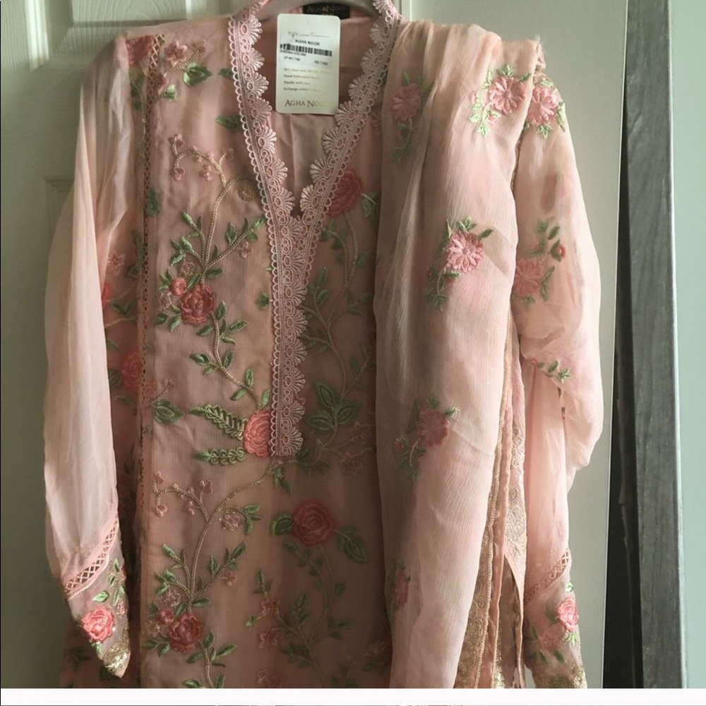 Agha Noor 3 pc